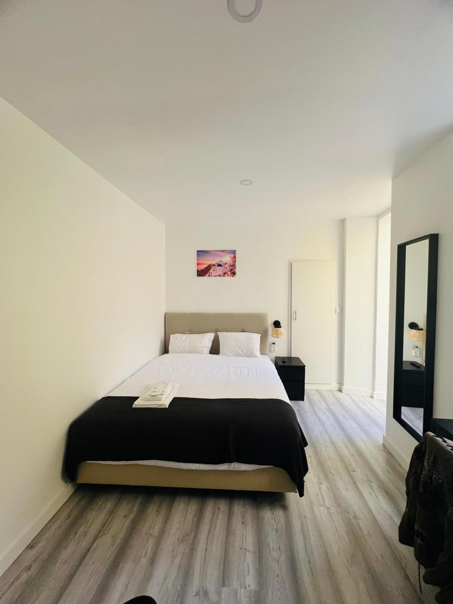 Sao Lazaro Bhuiyan Family Host Hotel Lisbon Exterior photo